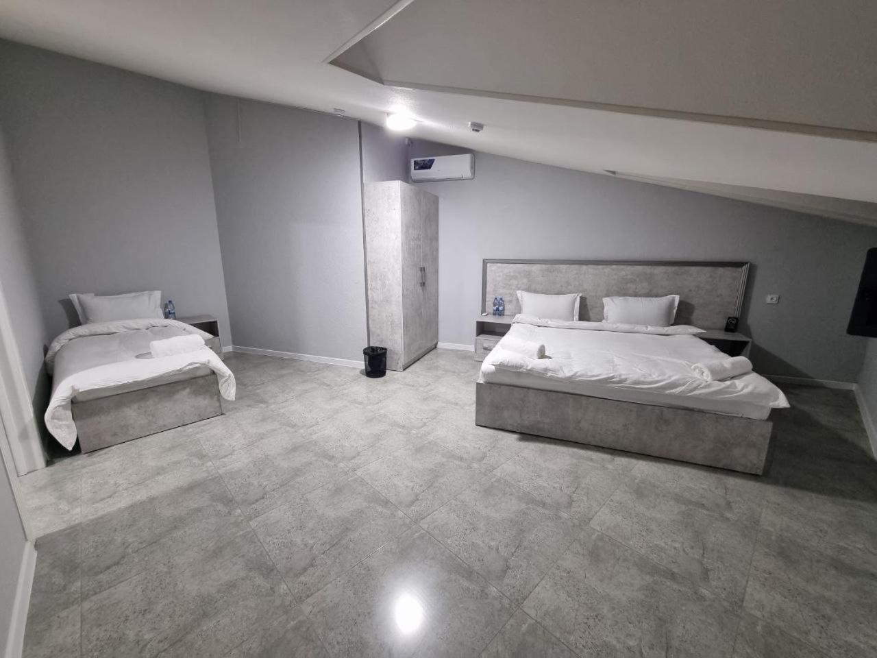 Revel Hotel Tasjkent Buitenkant foto