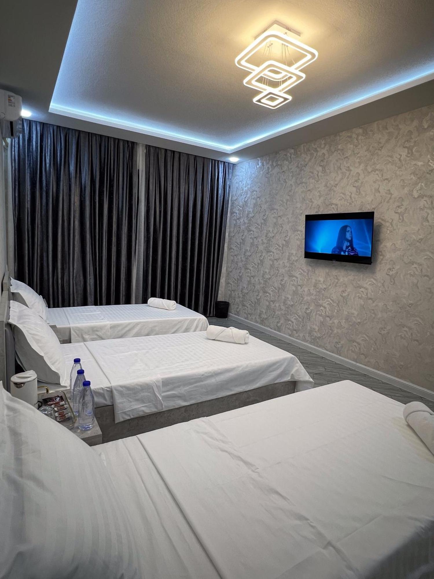 Revel Hotel Tasjkent Buitenkant foto