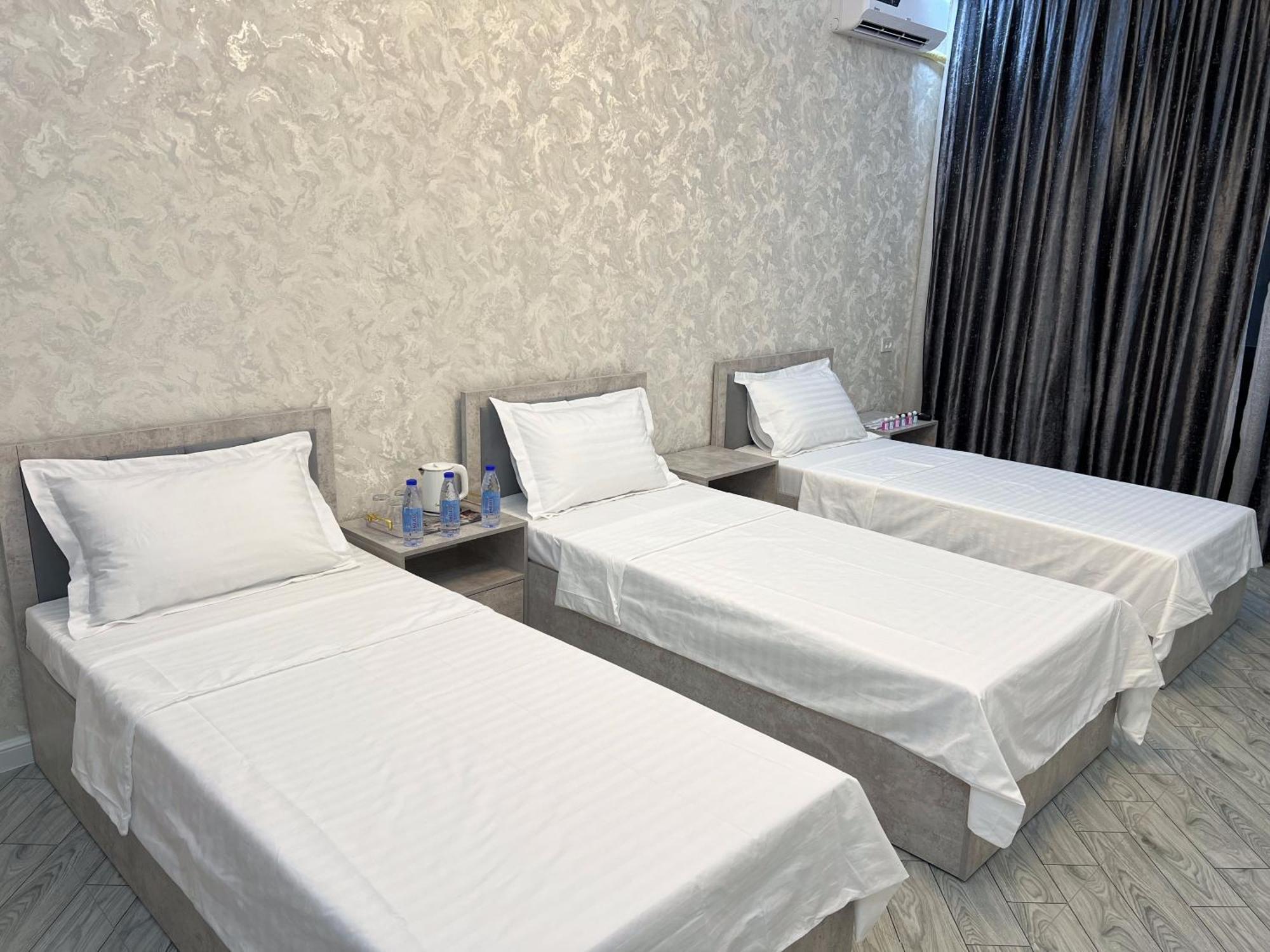 Revel Hotel Tasjkent Buitenkant foto